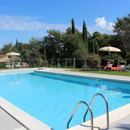Apartment Sigliano Sleeps 4 Pool Wifi