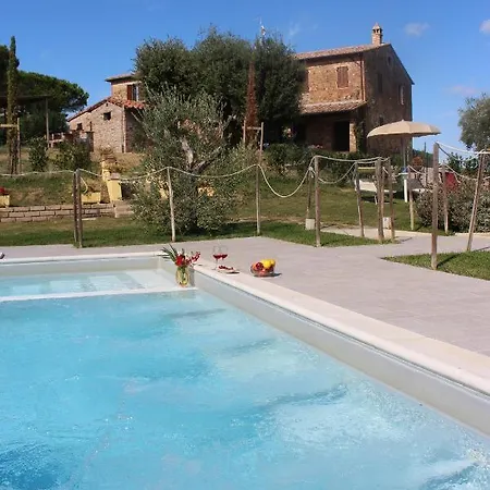 Sigliano Sleeps 4 Pool Wifi