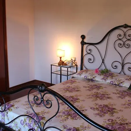 Sigliano Sleeps 4 Pool Wifi Apartment San Litardo