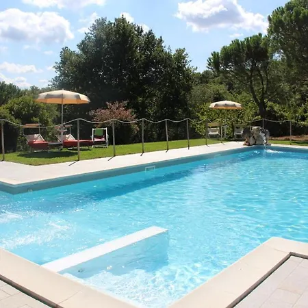 Apartment Sigliano Sleeps 4 Pool Wifi