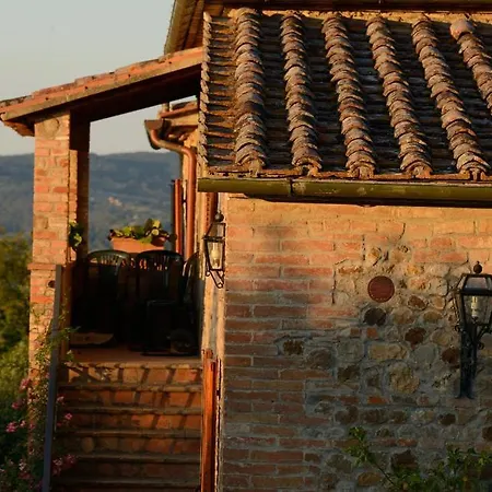 Sigliano Sleeps 4 Pool Wifi Apartment *