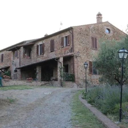 Sigliano Sleeps 4 Pool Wifi Apartment *