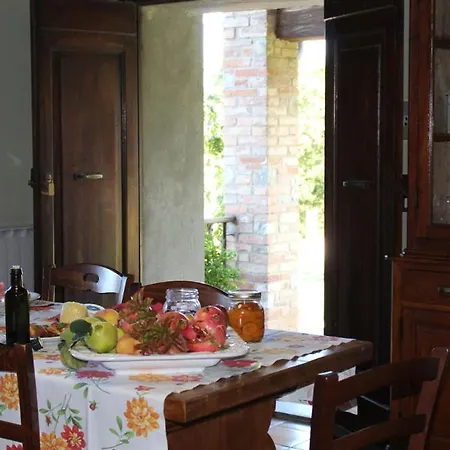 Apartment Sigliano Sleeps 4 Pool Wifi San Litardo