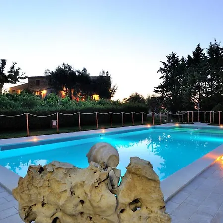 Sigliano Sleeps 4 Pool Wifi Apartment San Litardo